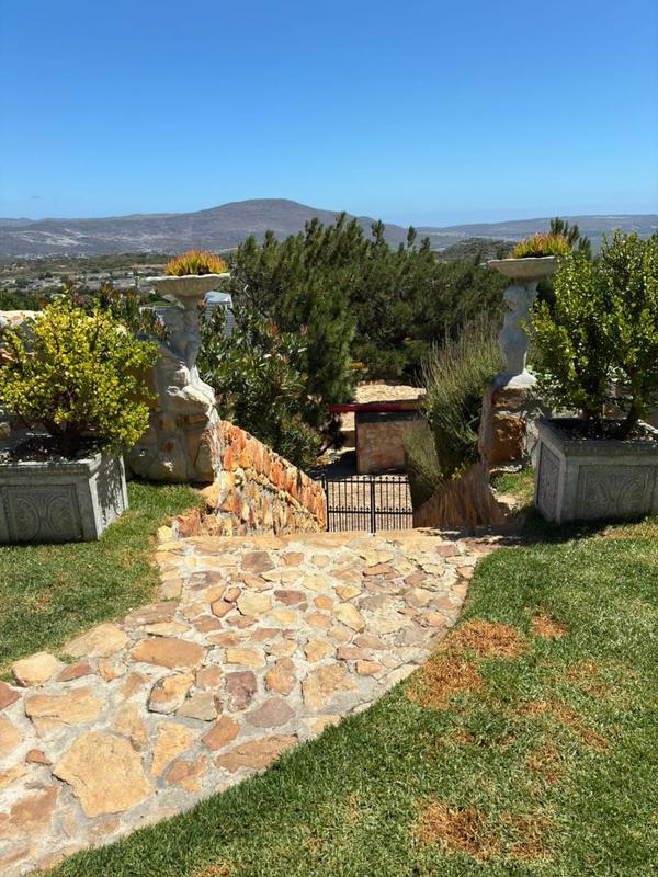 To Let 5 Bedroom Property for Rent in San Michel Western Cape